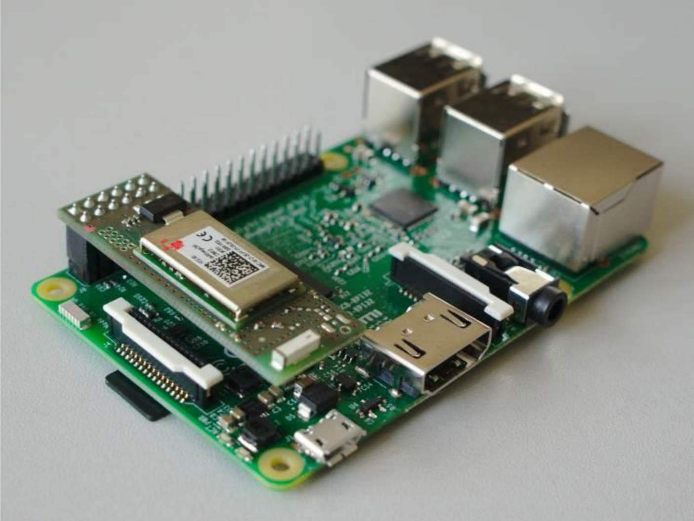 RaspBee auf Raspberry Pi Header Gesamtansicht